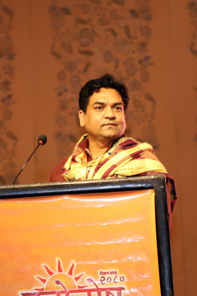 राजनीतिज्ञ, विचारक एवं लेखक<br />